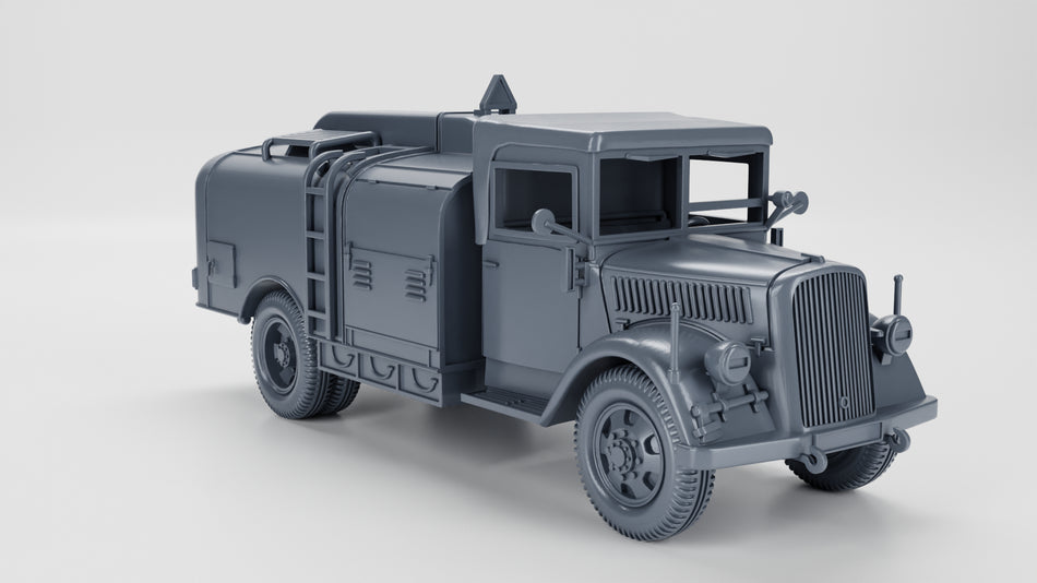 German Opel Blitz Tankwagen Kfz.385