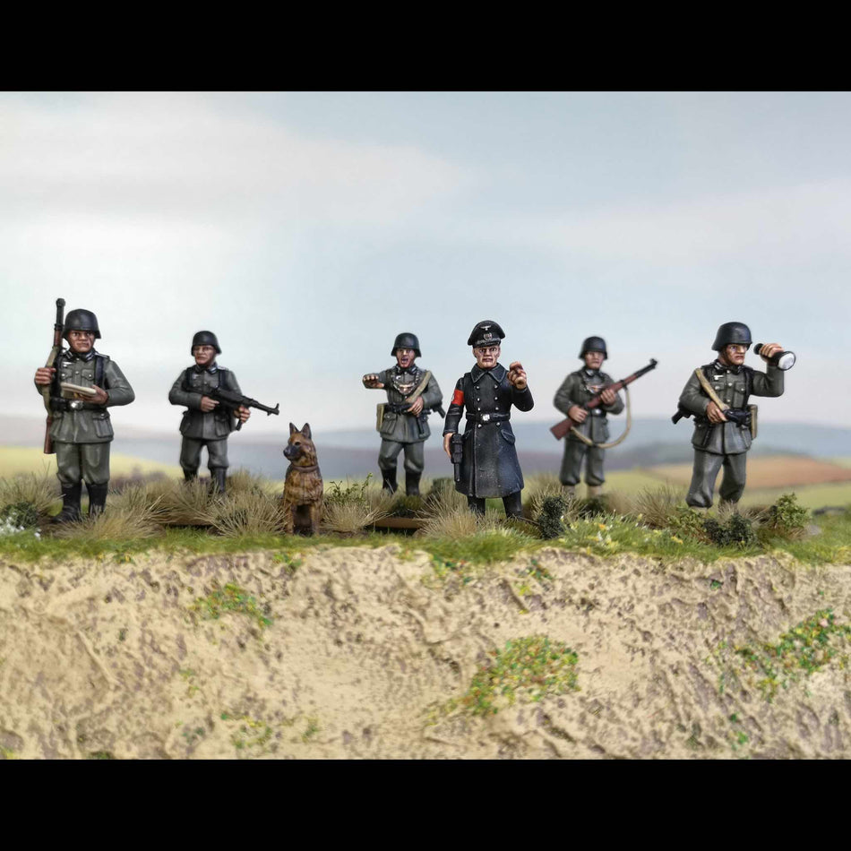German Sentries Plastic Miniatures